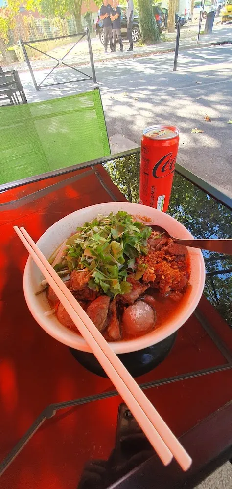 Soupe de Nouille Au Bœuf Thaï ก๋วยเตี๋ยวเนื้อน้ำตก